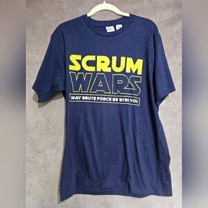 ‎Men's SCRUM WARS Print Tee Large